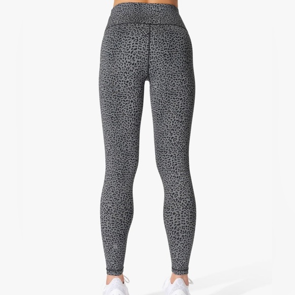 Sweaty Betty Flatter Me Workout Jacquard Leggings Animal Print Black Grey XXS - Picture 2 of 12
